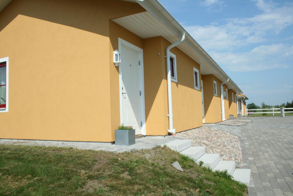 Bjaere Golfklubb Hotel & Lodge Bastad Exterior photo
